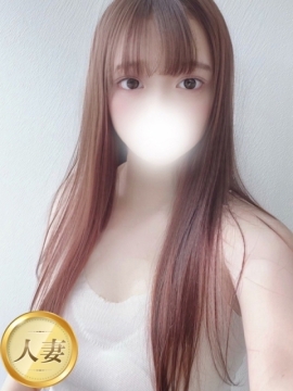 足立　まりな
